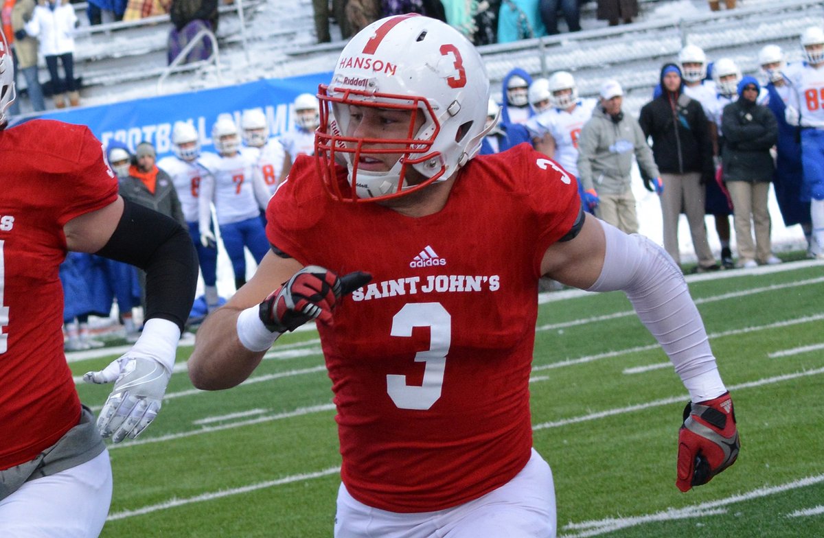 SJUJohnnies's tweet photo. Congratulations to @SJUFootball Senior LB Carter Hanson, the 2016 recipient of the Gagliardi Trophy! #d3fb https://t.co/nq0k6G3XNl