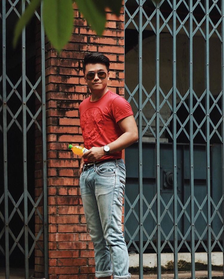 TropicanaPH's tweet photo. "...no matter what style you're rocking, make sure you got a healthy glow with Tropicana Twister 😚✨👌🏼." #StraightToTheGoodStuff https://t.co/GXpu72d5Fe