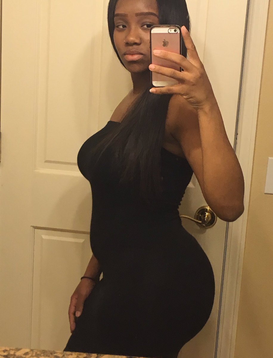 yaaaK_'s tweet photo. 1 weeks Post baby 😏 #NOWorkOuts🙌🏽 https://t.co/ZHUK9Vythx