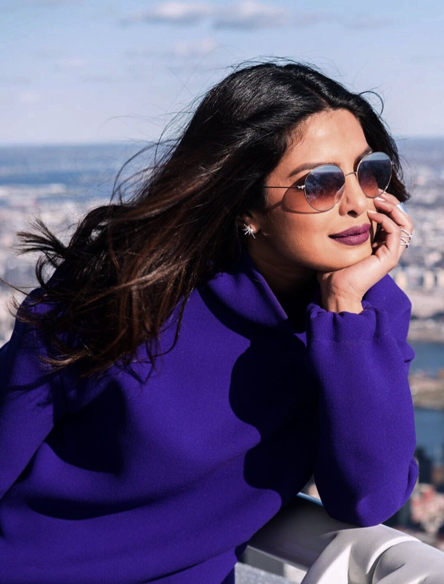 PC_WorldFC's tweet image. I just voted for @priyankachopra  to win Favorite Dramatic TV Actress PCAs2017 goo.gl/18OF0g #QueenPriForPCA