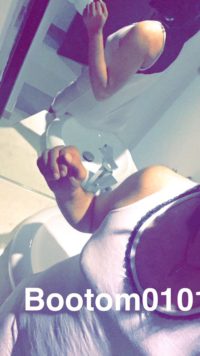 bootom0101's tweet photo. #سالب #مشعر #هيا_نمارس #اجمل_مؤخرة #GayBoys #بوث_رجولي #مشتهيه #مثليين https://t.co/t0M0B1lRSF