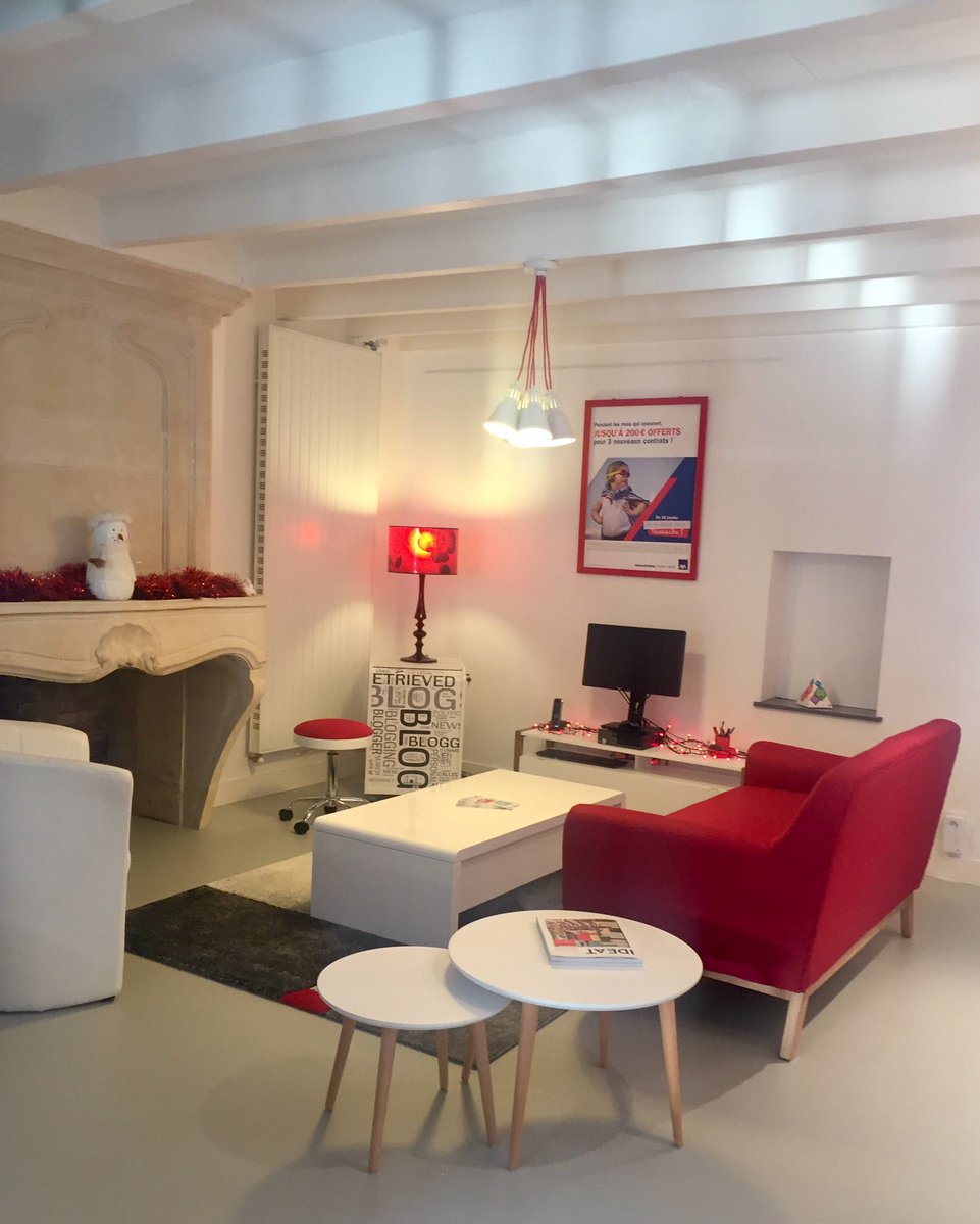 sandrine_conge's tweet photo. Nous souhaitons à nos clients et ceux qui ne le sont pas encore de belles fêtes de Noël. #AxaPons https://t.co/amokOyvgjL
