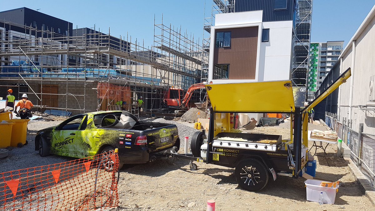 tih2015's tweet photo. Brisbane Inner City site BBQ @danschoenwald77 @mattsully_23 @CGL_Konnect https://t.co/43OlXPyuGu