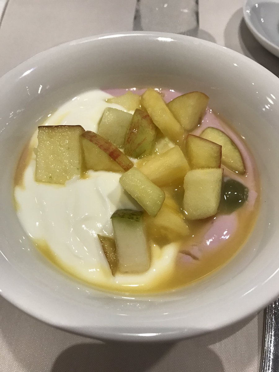 DirkSchwindling's tweet photo. #snatworking #HealthyFood #merryHR @saramarzu @Sara_Saladino @m_schwindling @lisa_busch_ @NadjaSchwarz2 @rekaujj @leotin13 @schnad1 https://t.co/SfLGHuJx8W