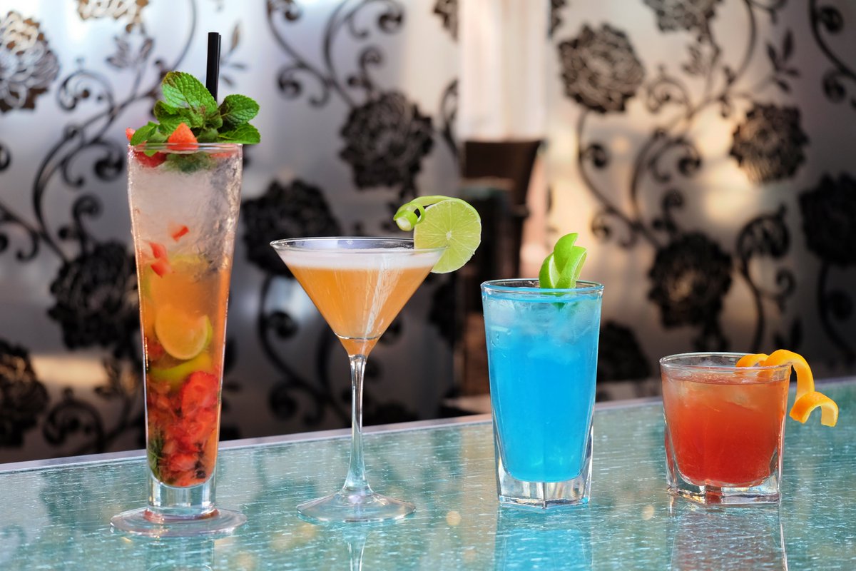 FireandIceMA's tweet photo. How about exploring our cocktail menu.#LongWeekendThings https://t.co/WG78lYWq1P