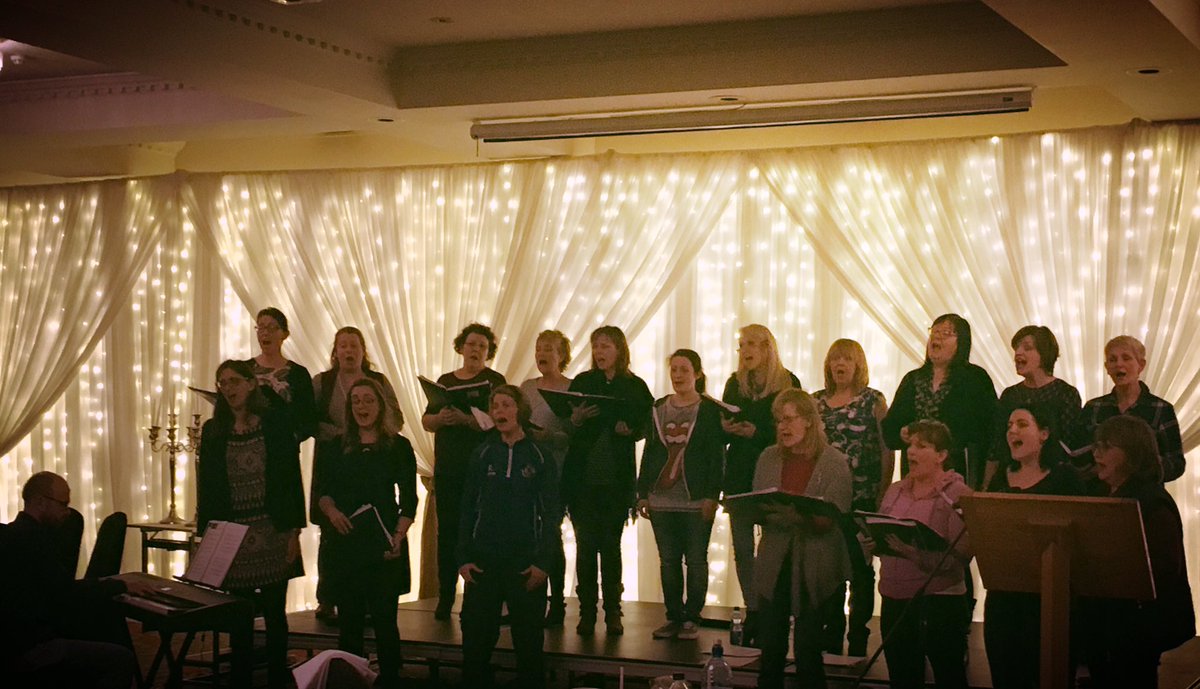 Final rehearsal for tonight's concert <a href="/Evergladeshotel/">Everglades Hotel</a> Take a rest from #ChristmasShopping &amp; let us entertain you!Tickets available at door