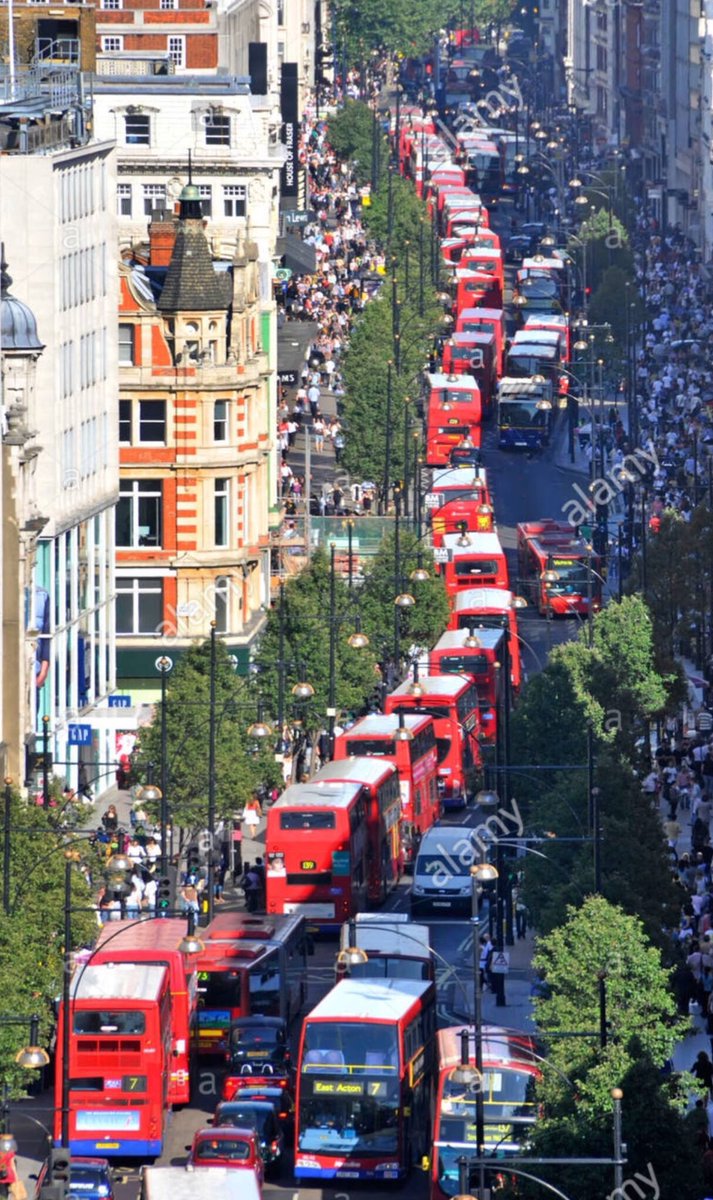 FrankBullitt39's tweet photo. @oldunderground  @Pink_ribbon14 BUS JOURNEYS HAVE FALLEN BY 3% SO WHY HAVE WE SO MANY BUSES DESTROYING AIR QUALITY IN LONDON ? https://t.co/zR7qJ5Zgd3