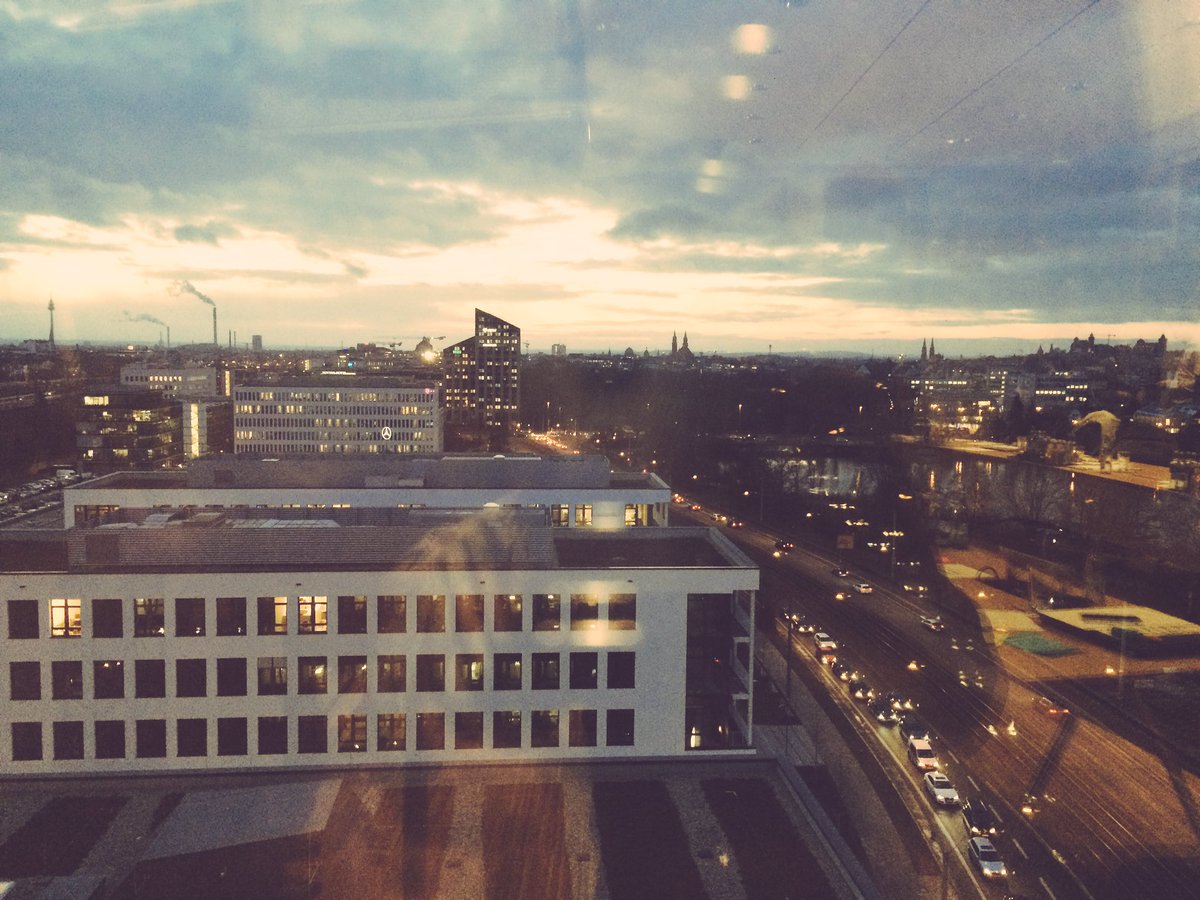 infodesignerd's tweet photo. The last ideation workshop in #Nürnberg was a totally success! #designthinking #leaninnovation #ithinklean https://t.co/cDBnwPYwM9