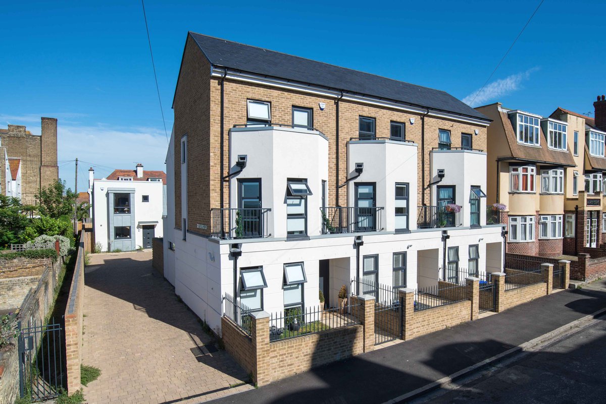 jennergroup's tweet image. Wow - Nautical Mews, #Margate, w/ @ClagueLLP won Minor Residential Project of the Year at #KDDA last night! Thanks to spons @BDBDesignLLP!