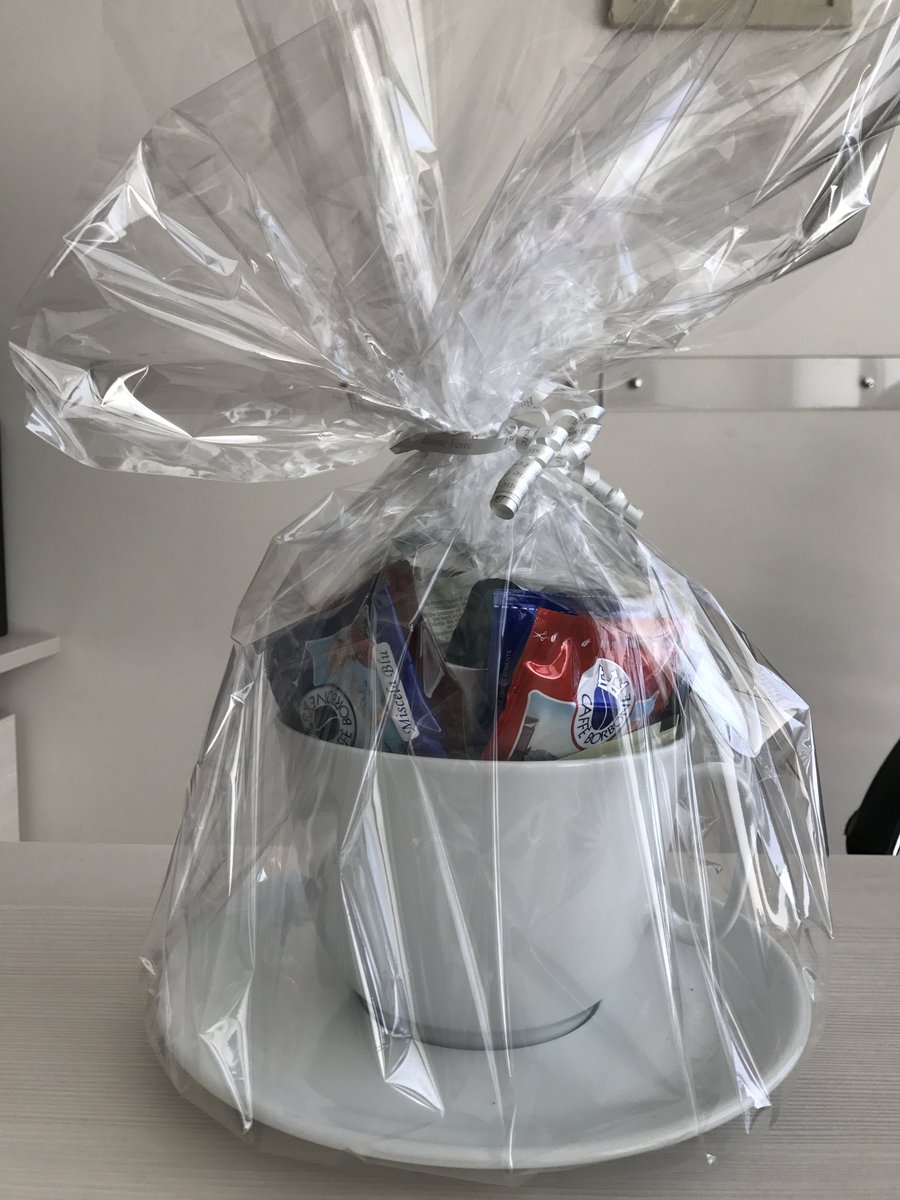 BorboneTaranto's tweet photo. IDEA REGALO. 30 cialde miste in tazzona ad €30 (spedizione esclusa) https://t.co/EPVf5OU5L0