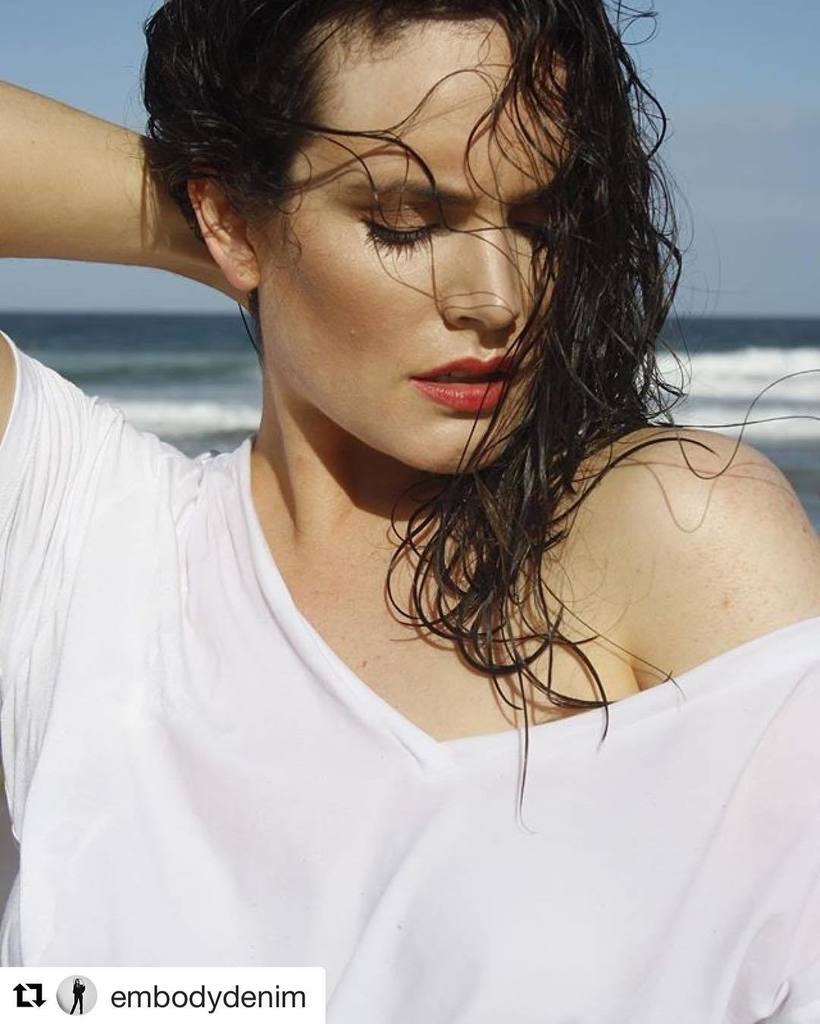 Dreaming of #summer in #australia in the @embodydenim Hola Bamboo T-Shirt #style #fashion … ift.tt/2gMn2M3