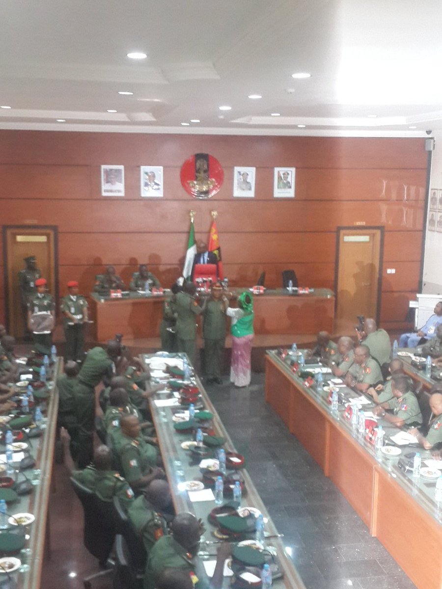 HQNigerianArmy's tweet photo. #HappeningNow Nigerian Army Decorates Newly Promoted Senior Officers at Headquarters NigerianArmy Garki, Abuja. https://t.co/U4Vave3fwI
