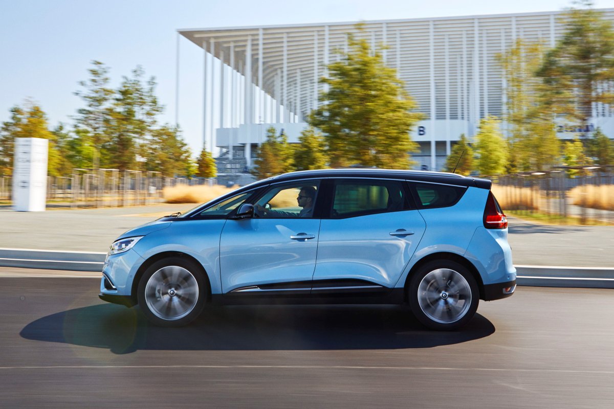 RenaultBiH's tweet photo. Novi Renault Grand Scenic, produžena verzija popularnog monovolumena, stigao je u bh. ponudu https://t.co/aIRNZgVfnE https://t.co/VVrQCdMNmg