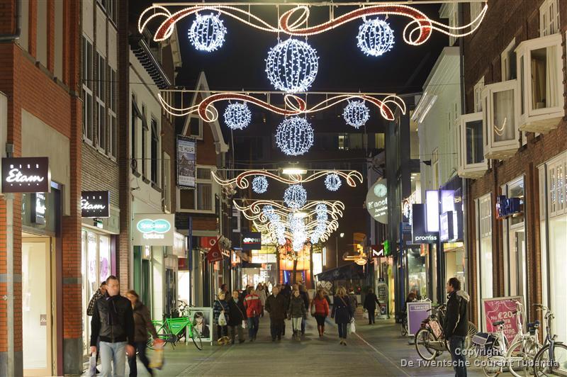 Bezoek aan Hengelose binnenstad in de lift dlvr.it/Mtm5nJ