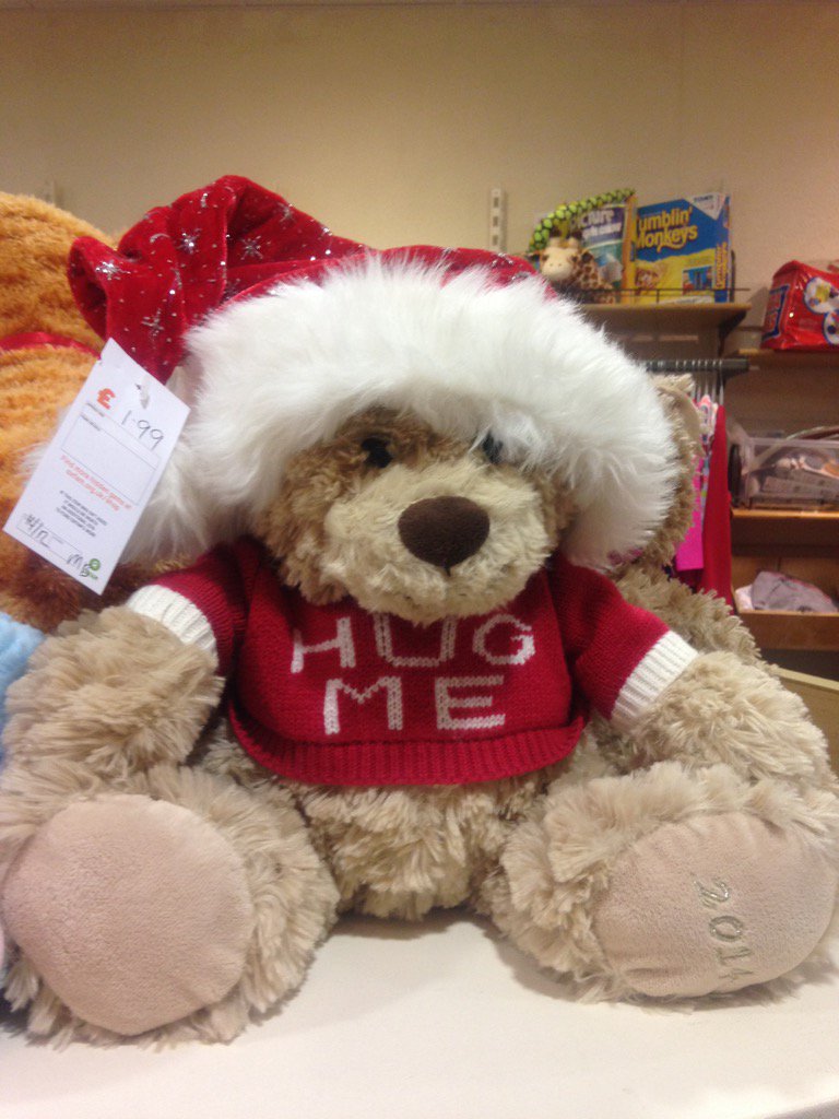 Ooh morning <a href="/OxfamHexham/">Oxfam Hexham</a> <a href="/OxfamCoventGard/">Oxfam Covent Garden</a> <a href="/oxfambloomsbury/">Oxfam Bloomsbury Books</a> @OxfamIOWBooks <a href="/OxfamInVanuatu/">Oxfam in Vanuatu</a> have a fab day 😊😊😊