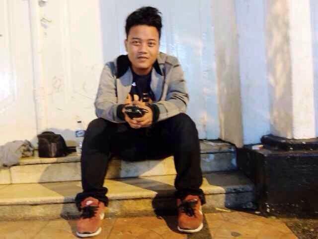 Come hangout with me on #BIGOLIVE. web.live.bigo.sg/2110196843_148…