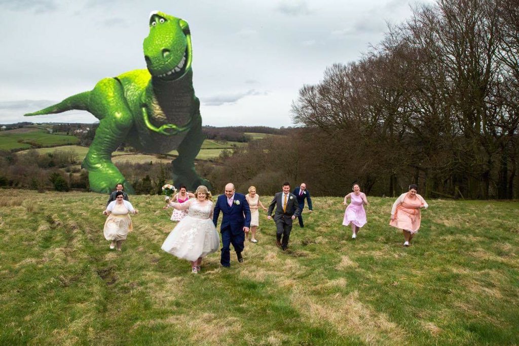 pincesspink84's tweet photo. @Gocompare #GoGiftmas omg I need this in my life!!! I love dinos I even had them at my wedding! https://t.co/ZP2wFw9pFQ
