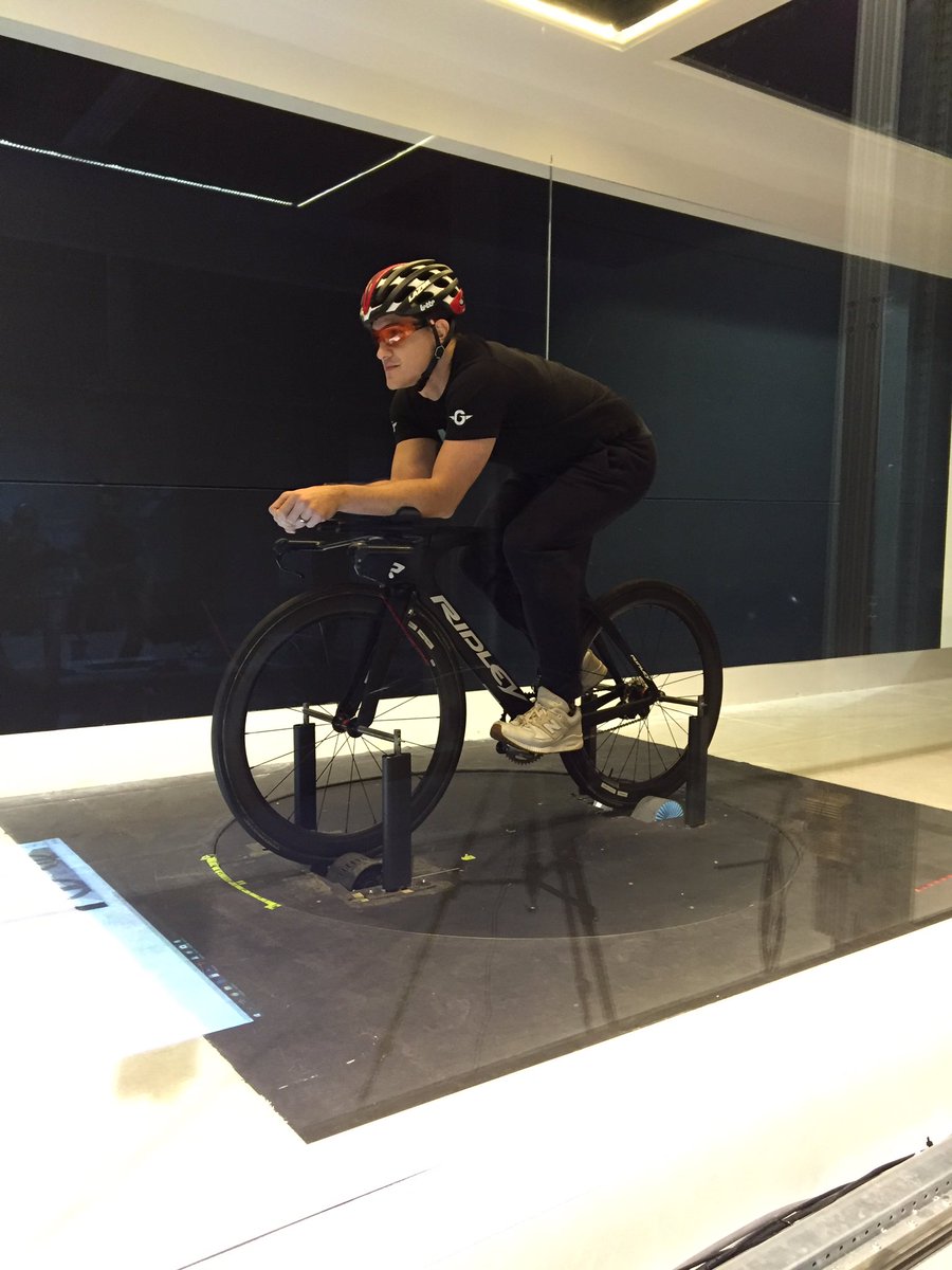 aledgamble's tweet image. Testing whether @TheMikeAnderson's shoes are as aero as his @lazerhelmets Z1...
