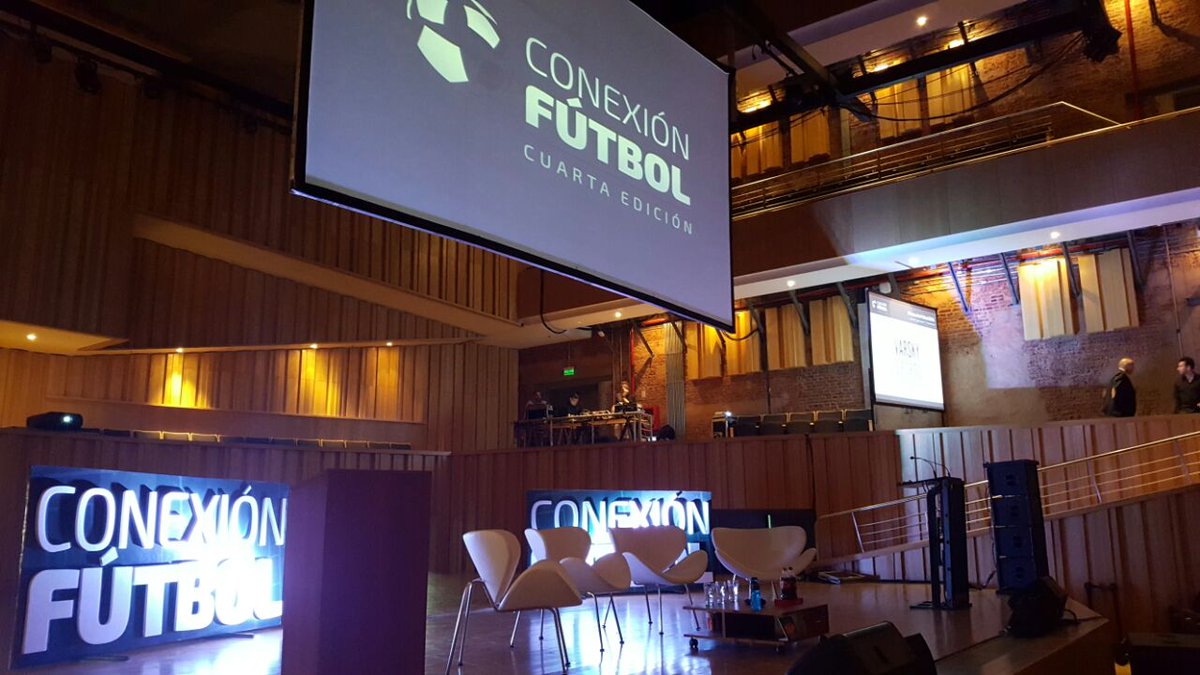 SeminarioCF's tweet photo. En minutos comienza el segundo día de #ConexionFutbol2016. Te esperamos para una nueva jornada de capacitación de nuestro fútbol. https://t.co/Ow85D1988u