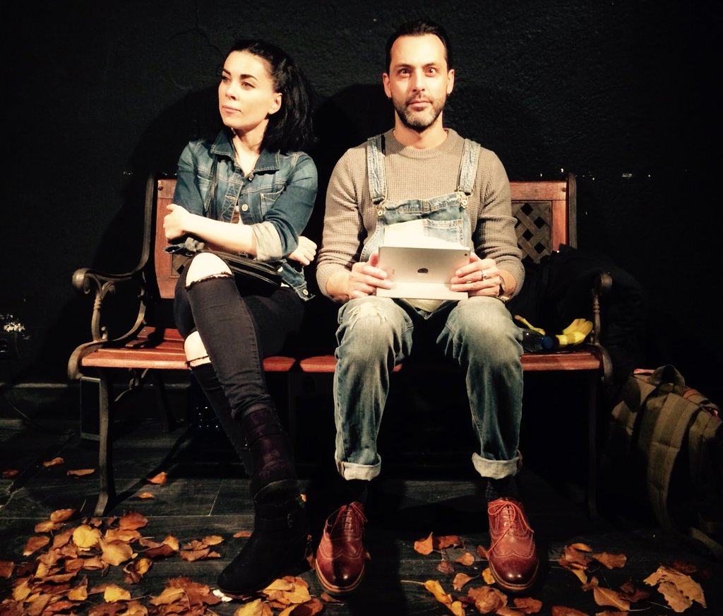 microteatro's tweet photo. Es tan bonito reencontrarse con alguien que no conoces... #MicroSusi 20h https://t.co/p2MLfSgpt0