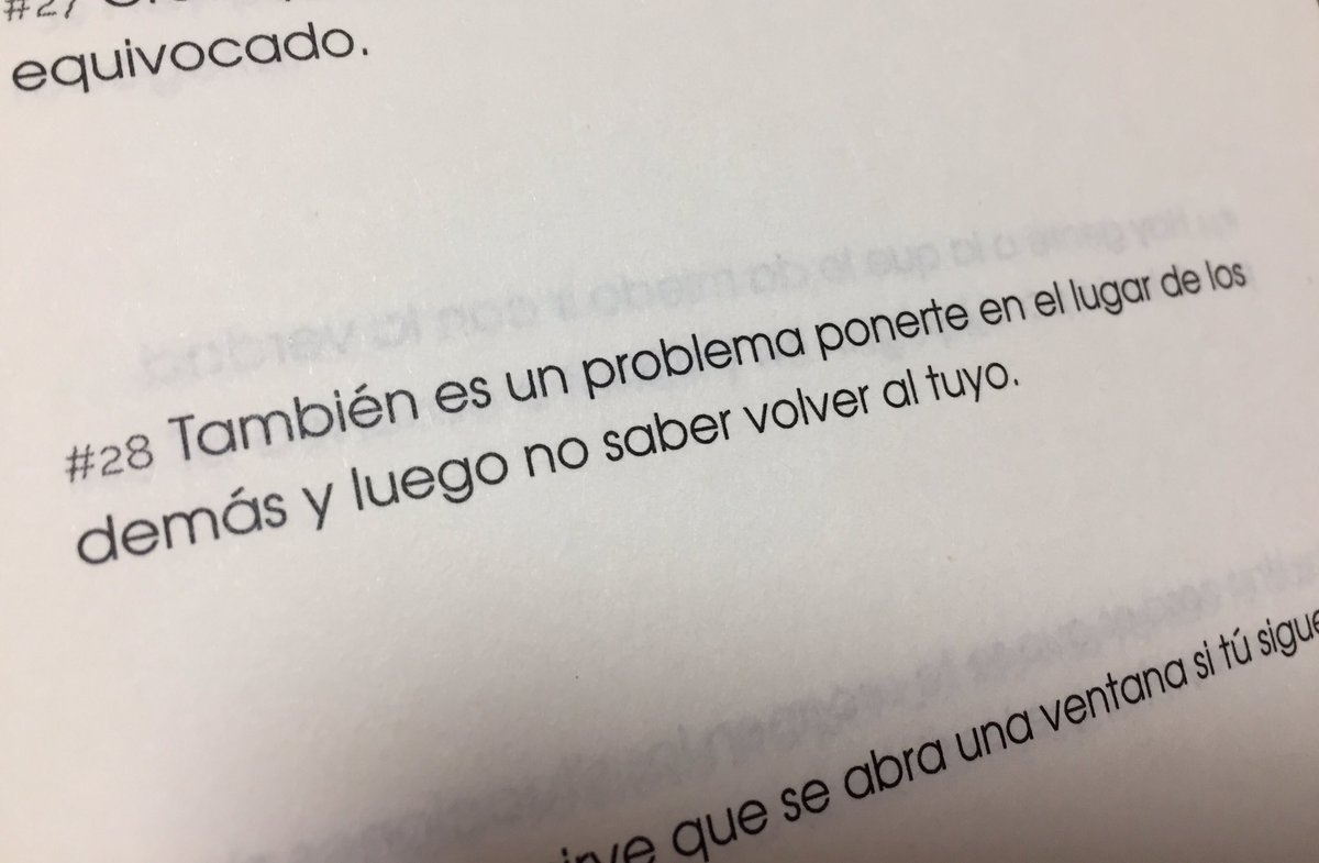 sandraexc's tweet photo. Leer cada uno de los aforismos de @teremmarcos en #lasmargaritasnotienenculpa y no poder pensar en hacer otra cosa. Que grande eres! 😘 https://t.co/2ALpM7duRc