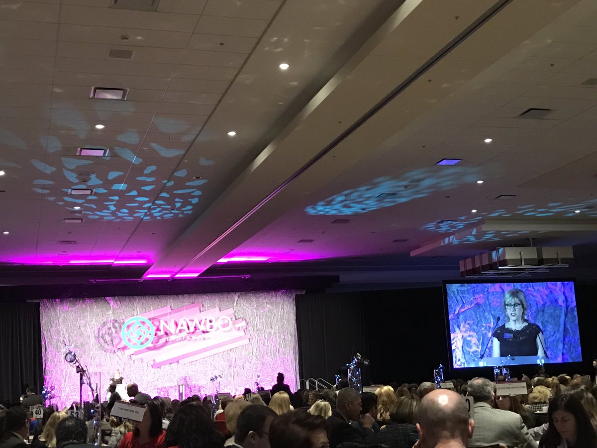 DNKPresents's tweet photo. Thank you @nawboindy president, Carol Curran! At the VAL Awards luncheon! #nawboindy #val2016 #drivingbiz @NAWBONational #womanowned https://t.co/gz4VmsGXmx
