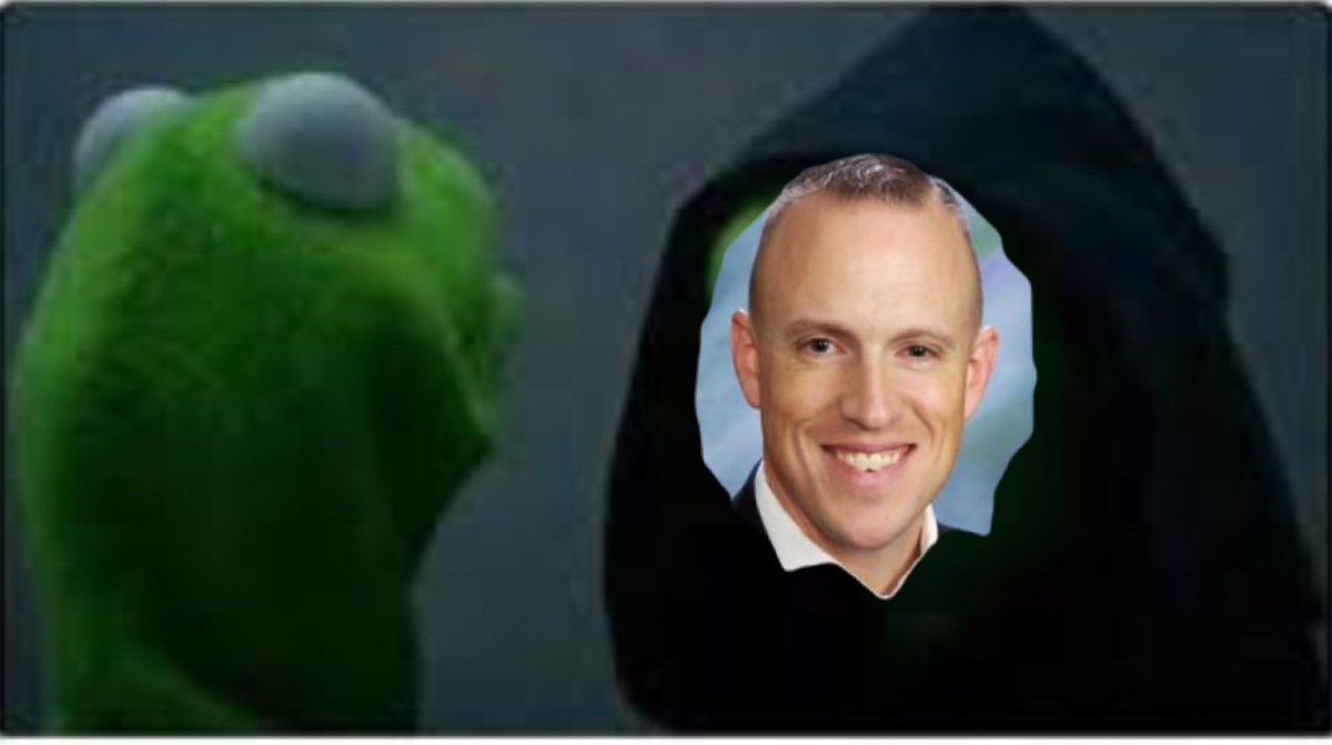 CDeckCaptain's tweet photo. Trent Bowers: it's 5 degrees with negative 10 wind chill.  Inner Trent Bowers: they can handle it #itsworthit https://t.co/epML7w9T6T