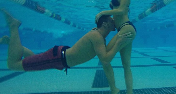 Christmas comes early for <a href="/RyanLochte/">Ryan Lochte</a>. See surprise social media announcement:  bit.ly/1FoPg0c