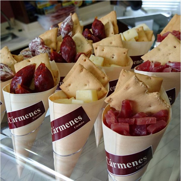 CordobaShops's tweet image. Gastronomía cordobesa en Tendillas @loscarmenescor Ahora también en tienda online ow.ly/EcZp3077h5a @chary_serrano @MencantaCordoba