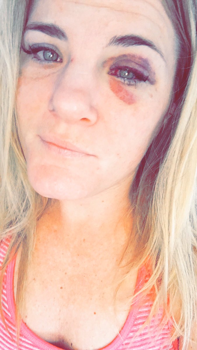 easymoneykelz's tweet photo. "You can't work like that, can you???!"
#dailytwitterupdates #imhideous ๐ญ https://t.co/r2XFAVXsMM
