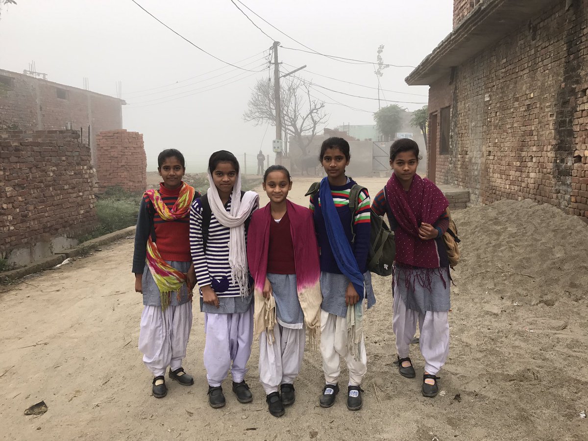 TheKothi's tweet photo. #villagekids off to #school #Punjab. https://t.co/E3uAATsuuK