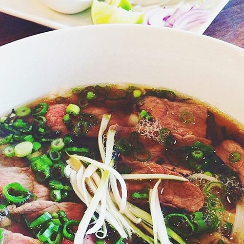 MDOG_Manchester's tweet photo. I'm gonna
Get HALF PRICE PHO
On my way to
Bury-O
50% off mains @VnamMcr
https://t.co/Y05QSYYH1V
#BYOB
#OldhamRoad
#SlickExit https://t.co/AtMBlBS8iT