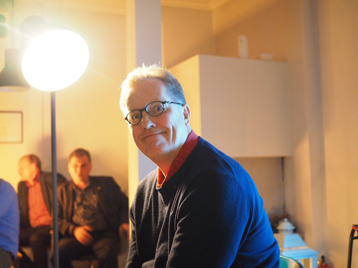 VilleMakel's tweet image. Innovatiivisuus ei tulee rahaa lisäämällä. Se on kiinni #johtaminen'ta. Rakenteiden poistamisesta. Saadaan luovuus esiin #jouluchillailu2016