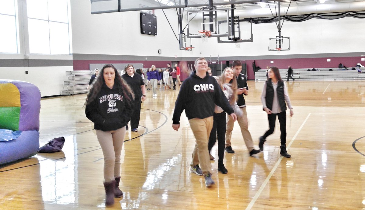 WildcatThon's tweet photo. Our holiday walk is off to a great start. 45 students participating. #NHSFTK https://t.co/rVASbUgSrE