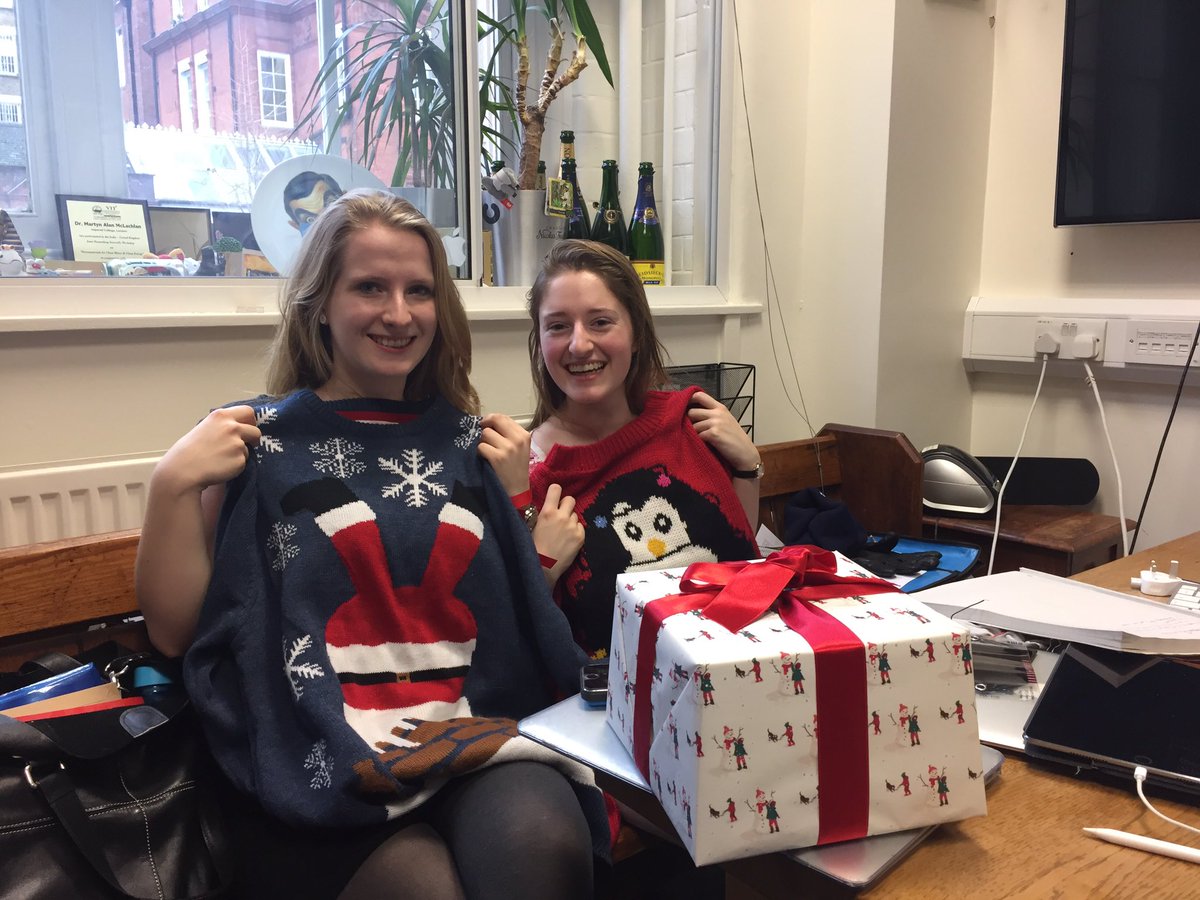 ICMatDUGS's tweet photo. My first year tutor group have spoiled me- panettone, chocolates, home made pesto and smiling faces! Thank you! @ImpMaterials https://t.co/rgeMRWdUmH