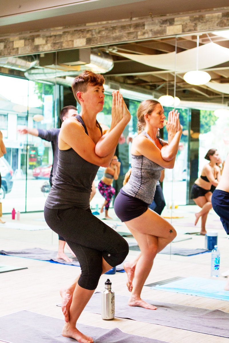 schoolofstretch's tweet photo. If youโre new to #BikramMethod, our 26/2 is a 90-minute beginnersโ hot yoga class with 26 postures and 2 breathing exercises. https://t.co/tHXMeSynPB