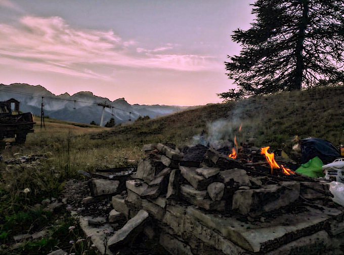 vediamo se indovinate chi ha fatto questa foto ahahahaha https://t.co/iPRjIlbANC<a href="/tag/buonanotte"class="tags"><span>#buonanotte</span></a><a href="/tag/dylanobrien"class="tags"><span>#dylanobrien</span></a><a href="/tag/sihoincominicatoavedereteenwolf"class="tags"><span>#sihoincominicatoavedereteenwolf</span></a>