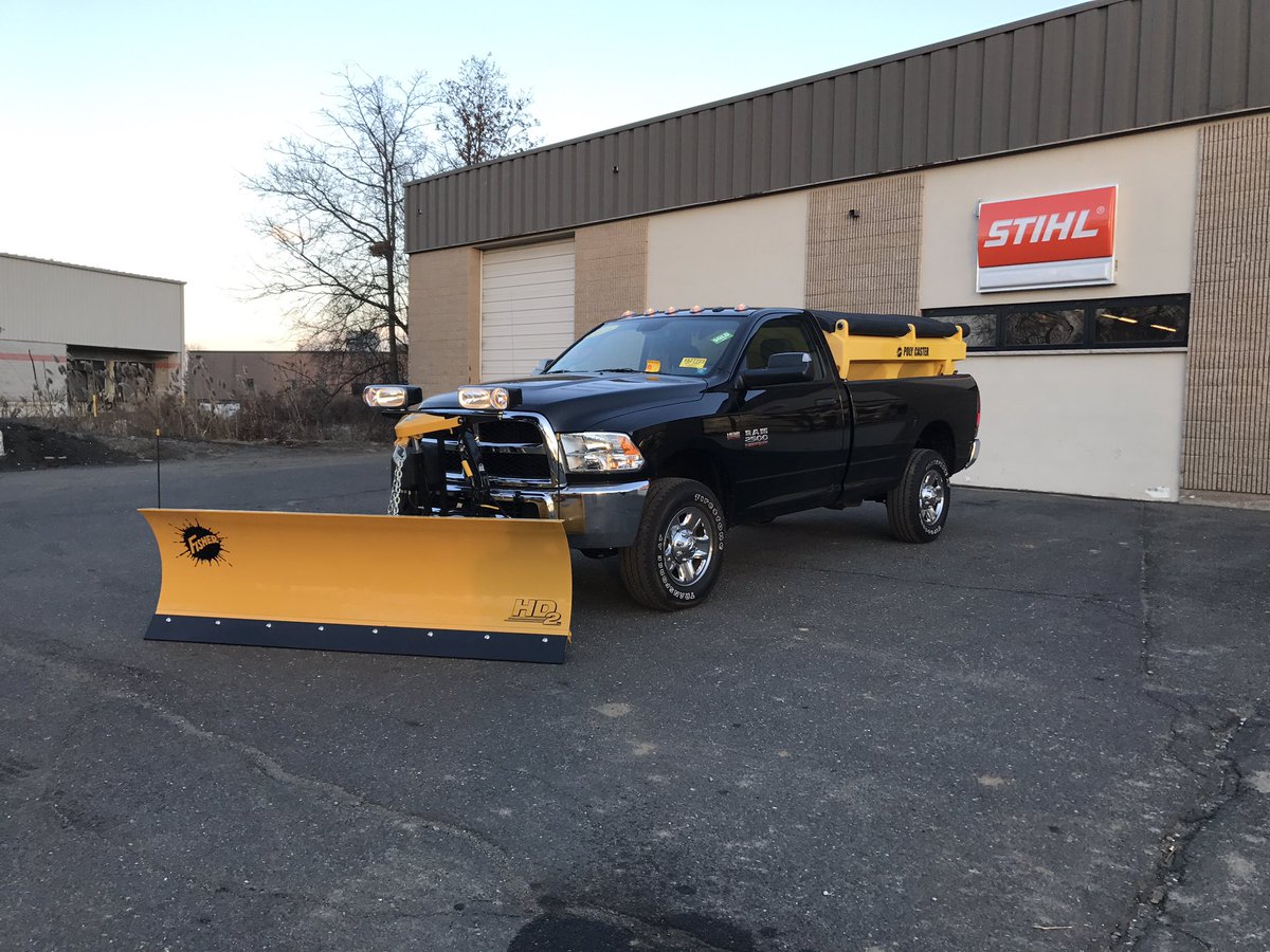 toddg2's tweet photo. @FisherPlows ready to tackle whatever winter throws at it.  #hd2 #polycaster #milfordjeep #bobcatstratford https://t.co/VGNAqLTaRK