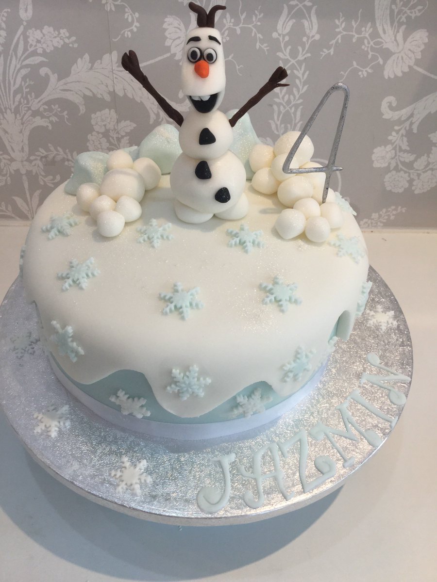Still places for next weeks Christmas holiday winter wonderland fondant workshop. 
Age 10-18 
£35.00 booking essential. 
21/12/16 12.00-2.00