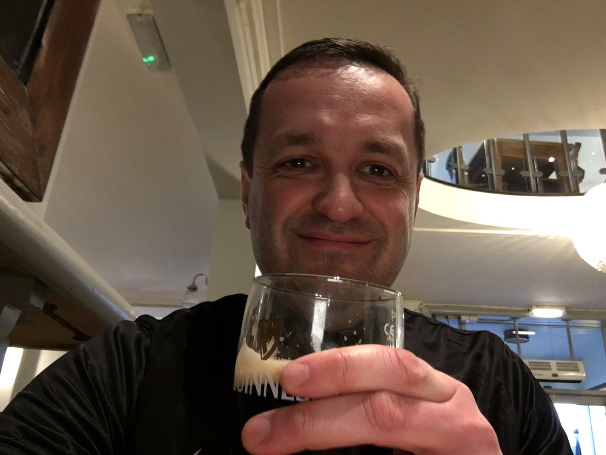 richardwharding's tweet photo. 6 hours 45 minutes, 22 miles... #walkinghomeforchristmas done! https://t.co/vrnNrQ6Olq