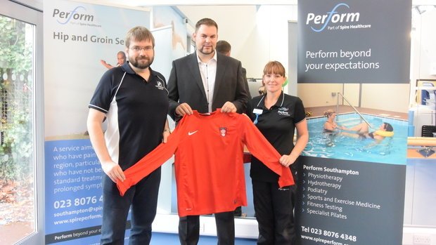 BREAKING NEWS: Partnership with <a href="/PerformSoton/">Perform Southampton</a> Extended to include Nutrition and Physiotherapy! Find out more here: hampshirefa.com/news/2016/nov/…