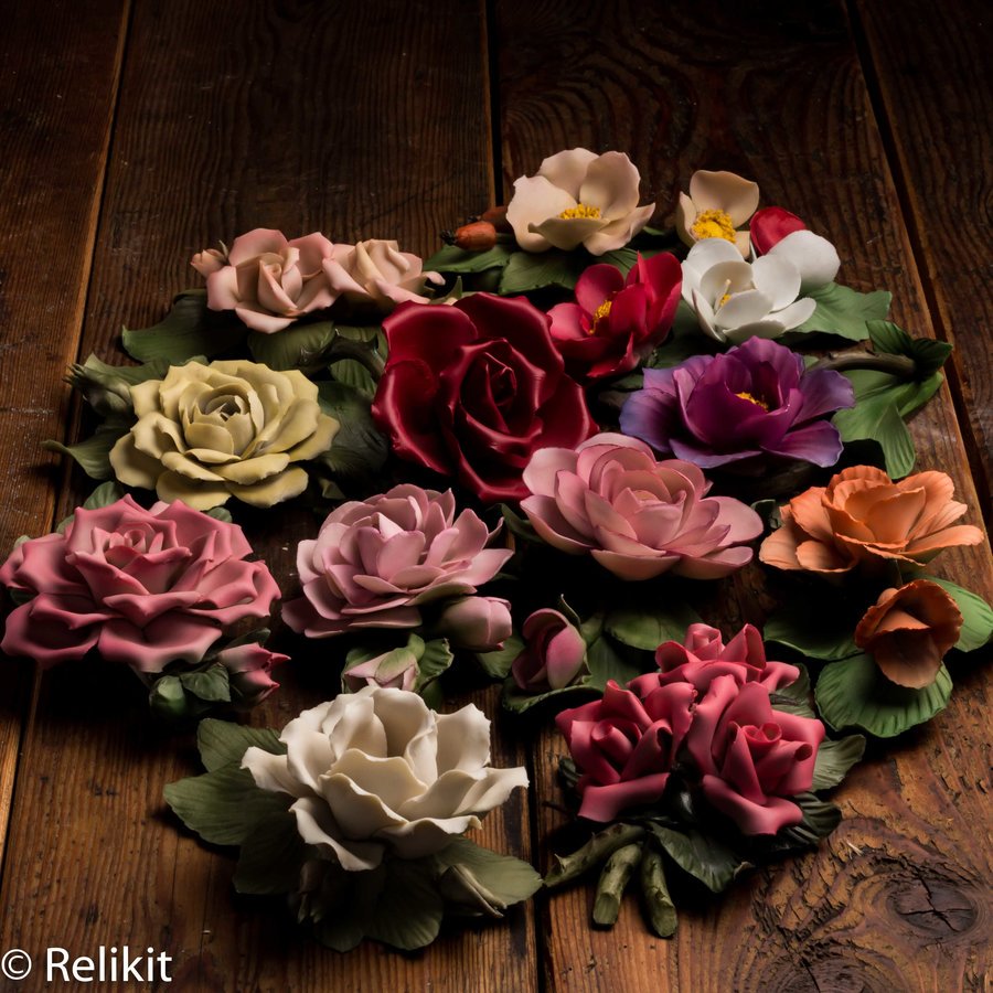 Relikit's tweet image. These #Capodimonte porcelain roses last forever. Set of 12 for $179.99 at Relikit: 
relikit.com/product/12-fra… #homedeocr #giftideas #roses