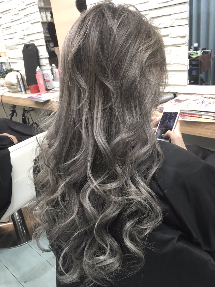 Ippei1005 در توییتر グラデーション ホワイティシルバー Blue Hair Lau 担当 井上一平 グラデーション グラデーションカラー 3dカラー ハイライト 心斎橋 美容室 外国人風ヘアー グレイアッシュ 外国人風カラー ローライト バレイヤージュ T Co Ippei1005 در توییتر グラデーション ホワイティシルバー Blue Hair Lau 担当 井上一平 グラデーション グラデーションカラー 3dカラー ハイライト 心斎橋 美容室 外国人風ヘアー グレイアッシュ 外国人風カラー ローライト バレイヤージュ T Co