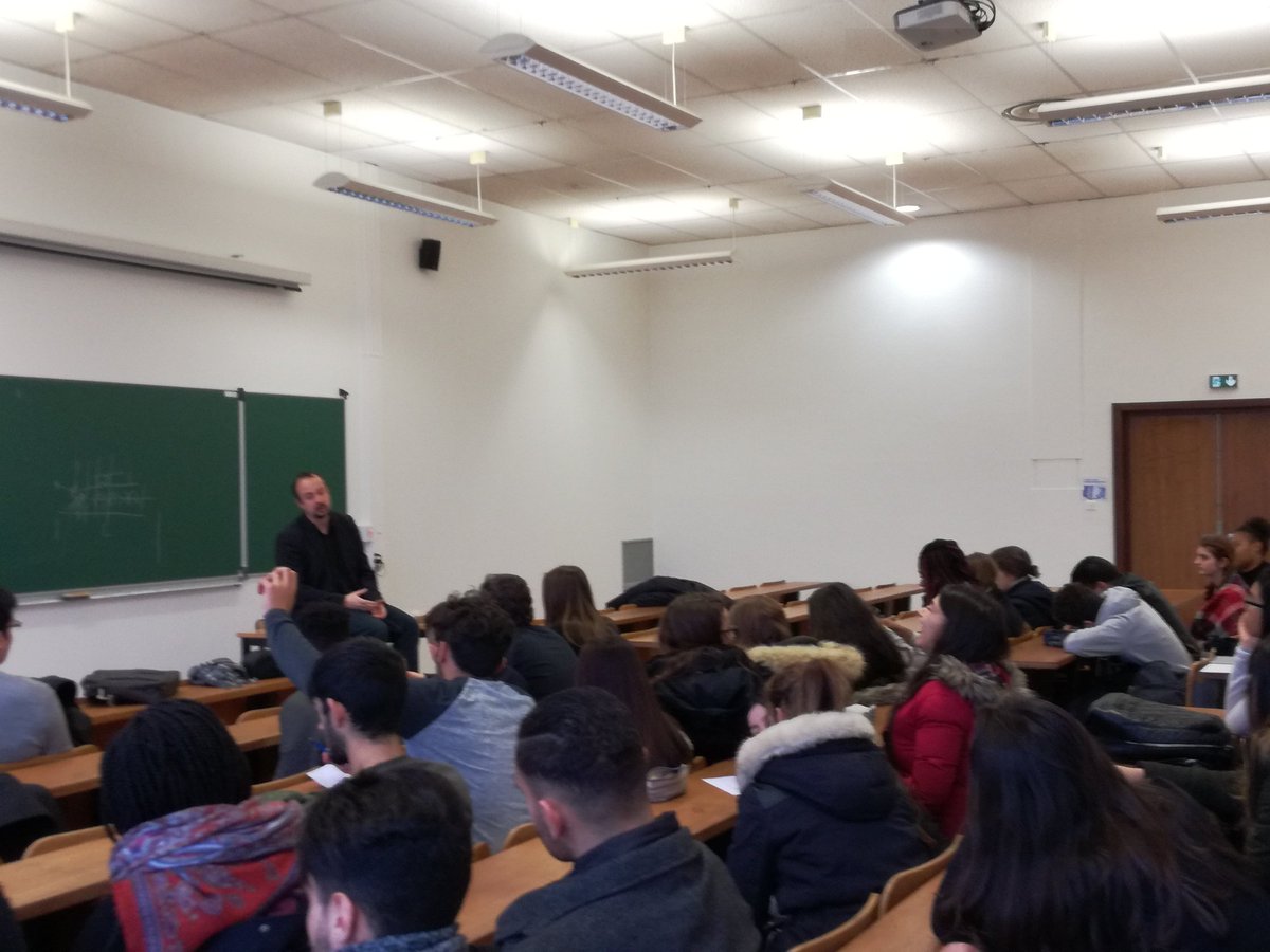 Des éléments essentiels pour la vie étudiante des futurs étudiants <a href="/unistra/">-</a> en lien avec le <a href="/Croustrasbourg/">Crous de Strasbourg</a> et <a href="/sup_recherche/">Ministère Enseignement supérieur/Recherche/Espace</a>