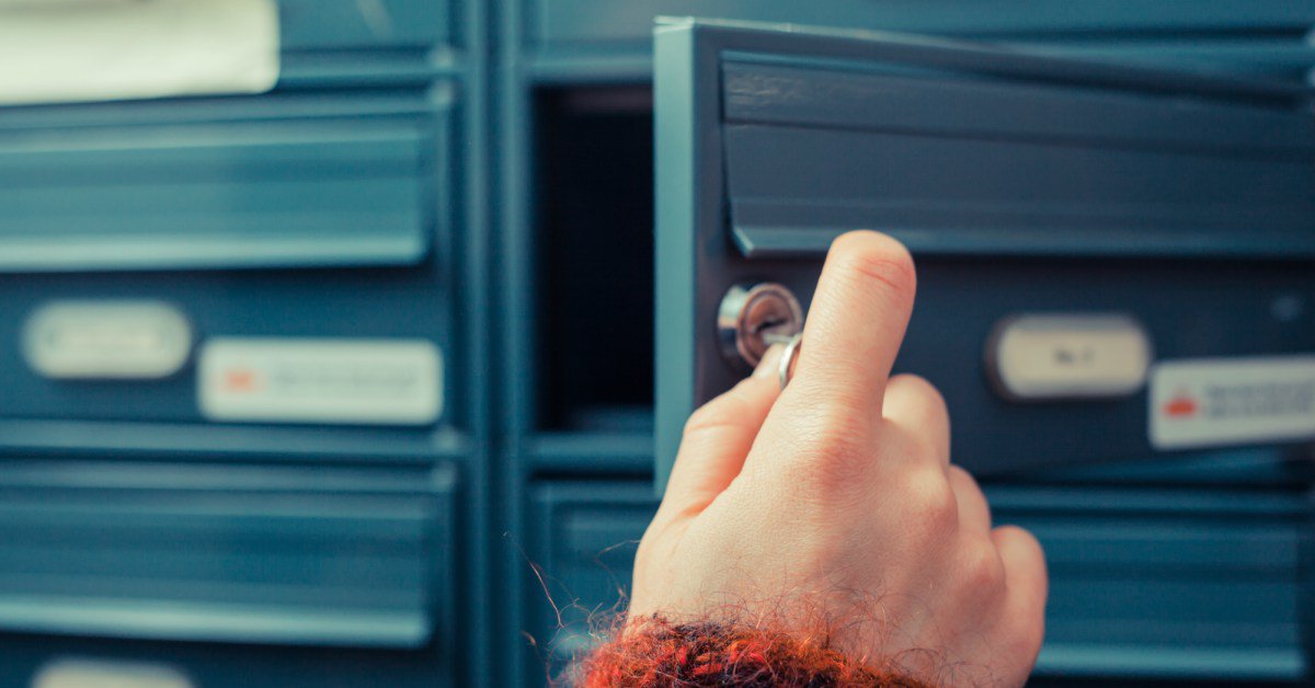 SmartFanPage's tweet image. 8 Tips Voor Het Maken Van Een Nieuwsbrief Die Niet Meteen In De Prullenbak Zal Verdwijnen ow.ly/kvM53038DXx