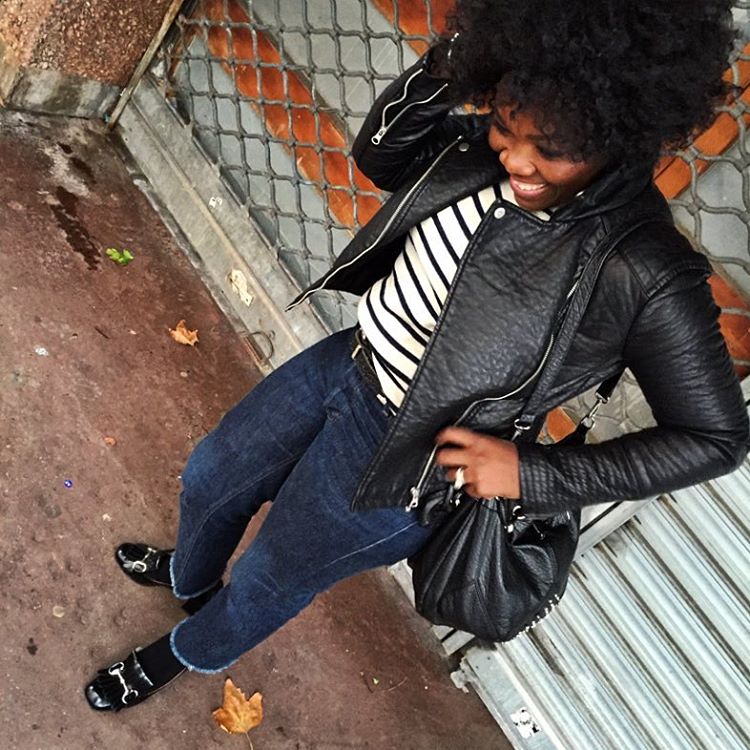 GREASE inspiratie. Gestileerd door 'lesprecieusesetmoi' van Vinted Frankrijk. 🔎: leren jacks op Vinted#lerenjack