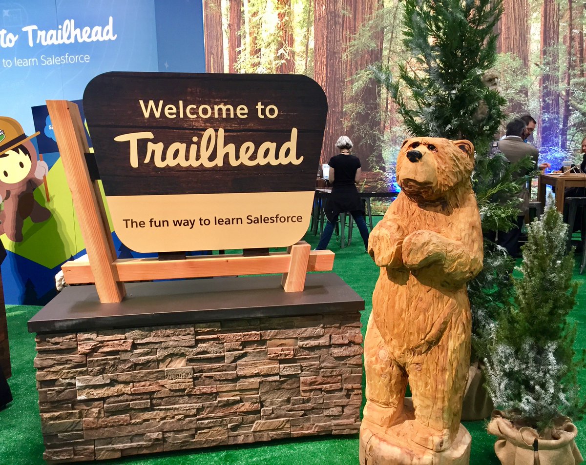 SalesforceDevs's tweet photo. #SalesforceTour New York City is just getting started! We are ready to welcome you in the #TrailheadZone Stop by and see us! https://t.co/cY5AR2MRiZ