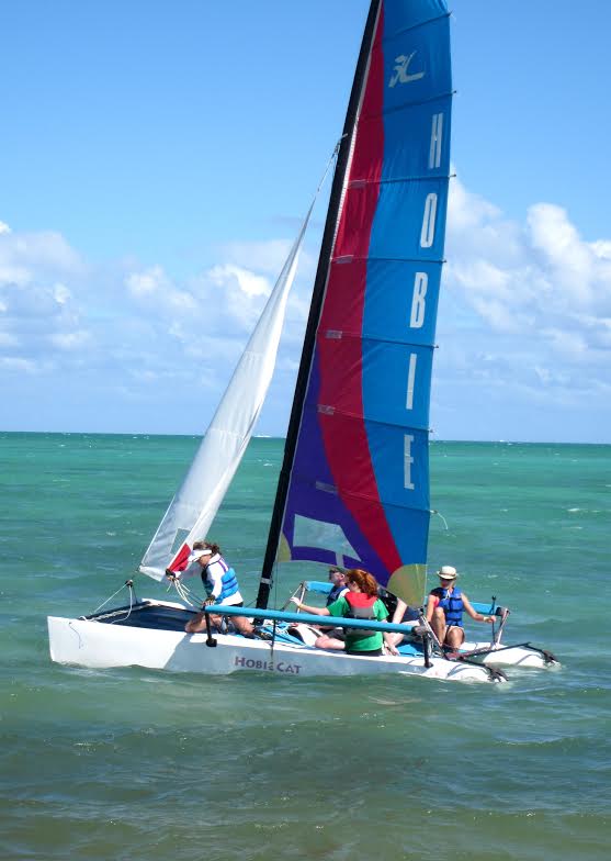 TBT to one of our favorite warm weather activities... #floridakeys #sailingintothesunset #tbt