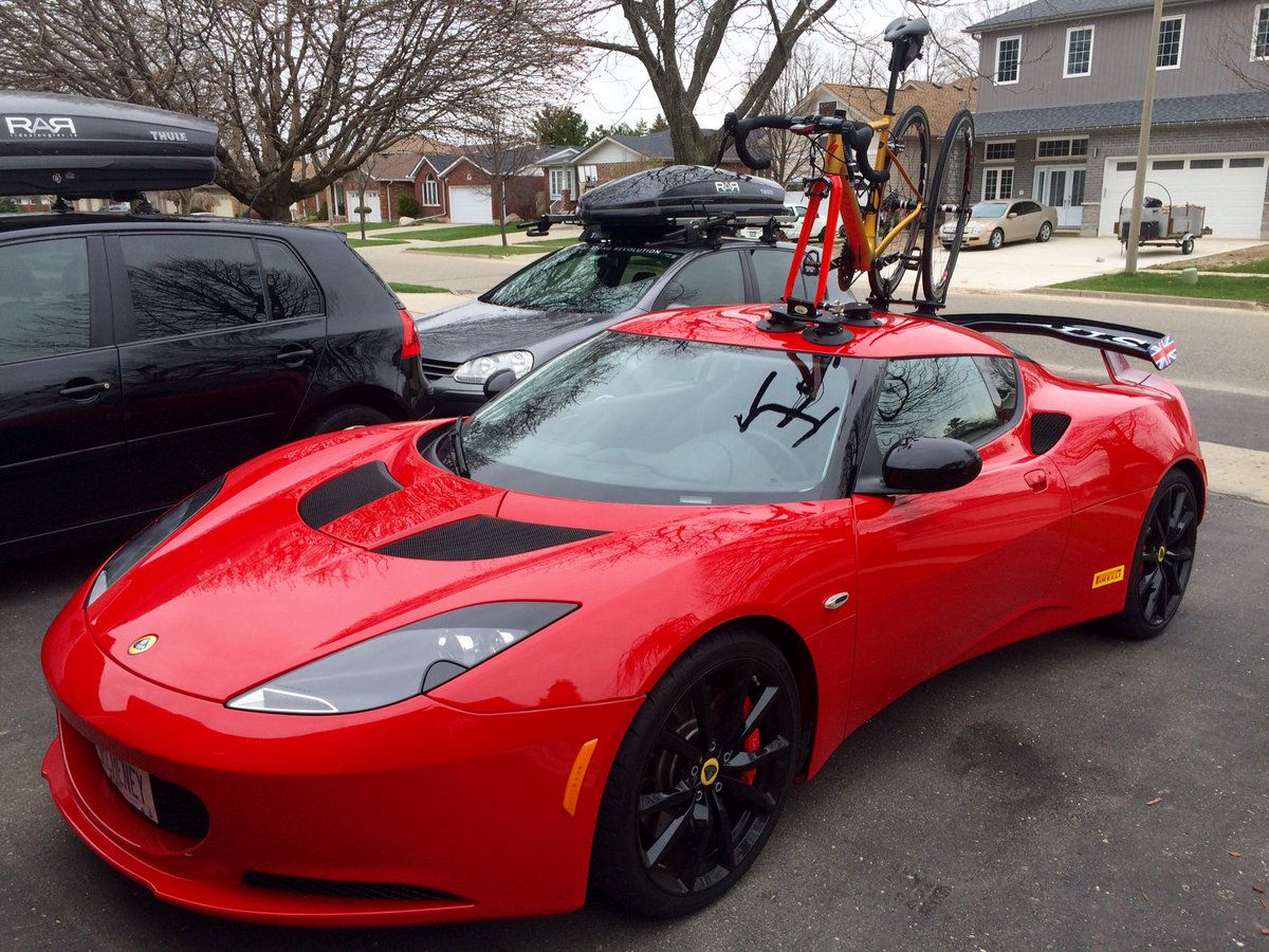 SeaSucker's tweet photo. When you want to take your @grouplotusplc #EvoraS to a group ride. @RideAlongRev set up with an @iamspecialized Allez & @SeaSucker Talon https://t.co/HXSO9EqA0L