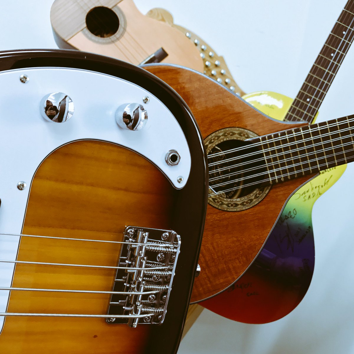 Ellos también se unen a #REgalauninstrumento <a href="/ciegossordomudo/">ciegossordomudos</a>, @danicattack, <a href="/BurningCaravan/">Burning Caravan</a> ¡nos vemos este sábado 17 de diciembre!